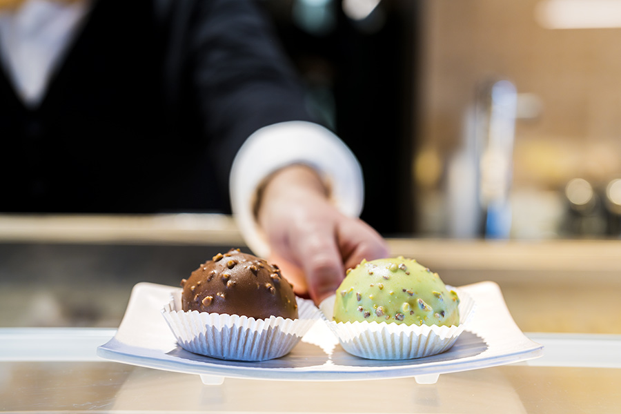 Covella Pasticceri – Tette delle monache Covella Pasticceri - Tette delle monache